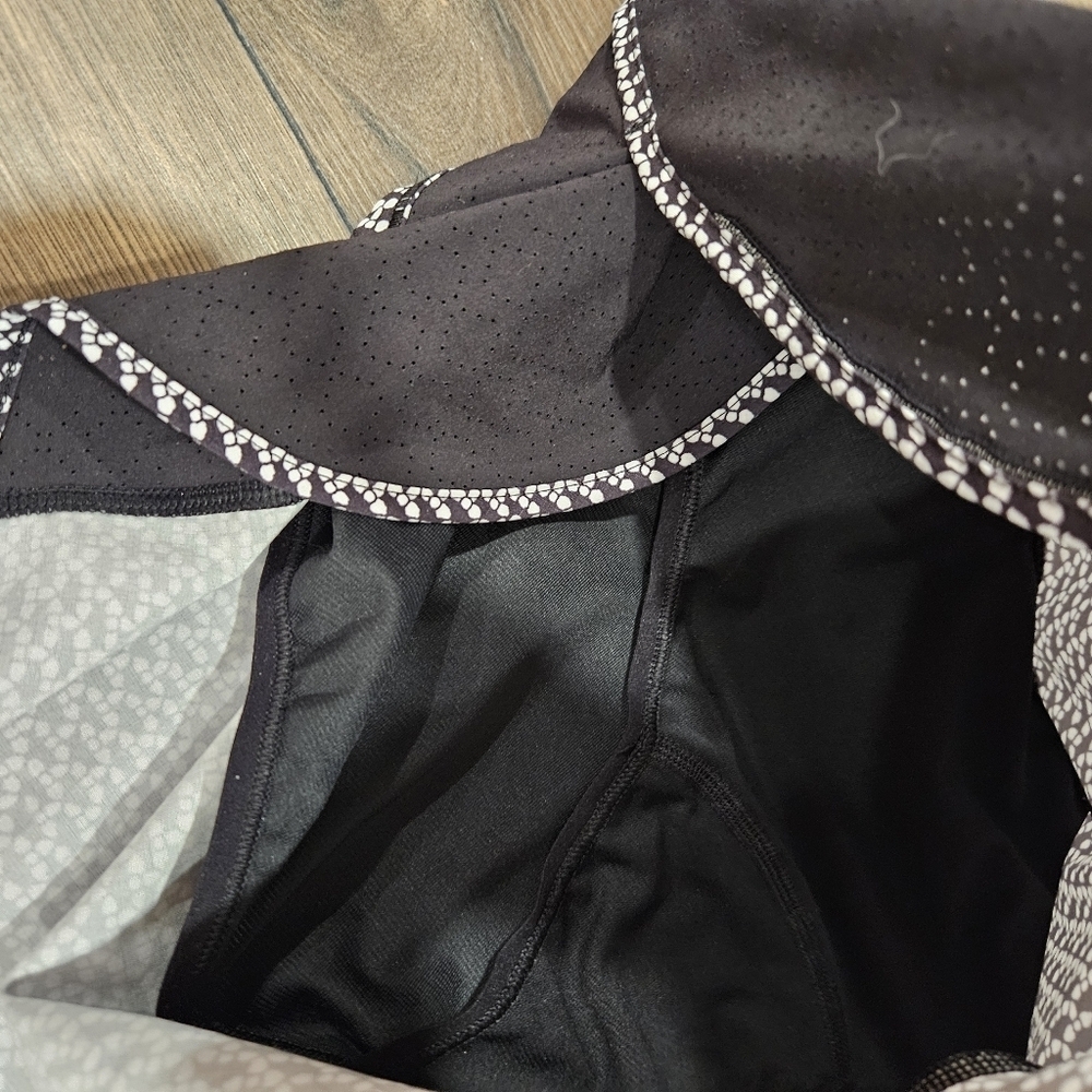 Lululemon Real Quick Short *Perforated 3.5"Monochromic Black - SIZE 6 - Picture 6 of 7
